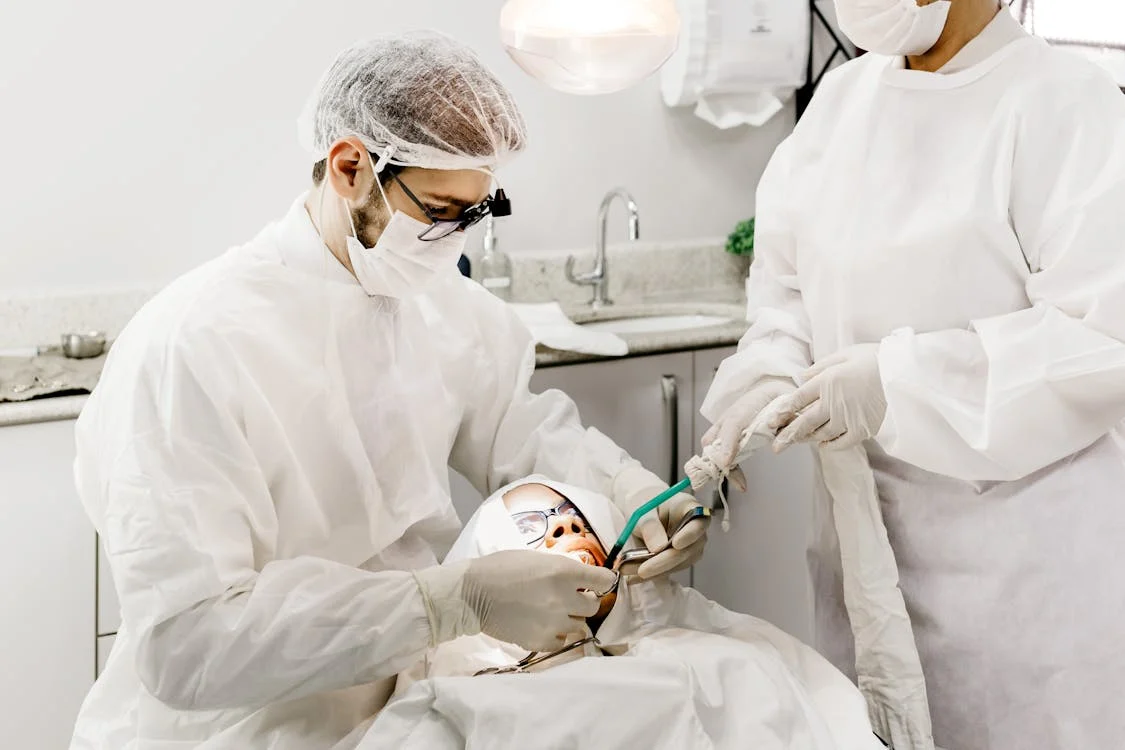 chirurg stomatolog wieliczka Denti-Med